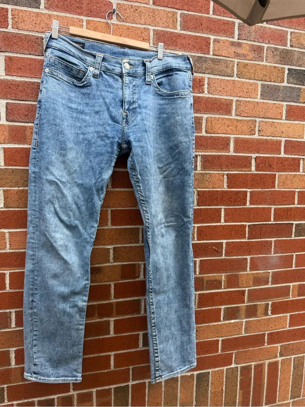 True Religion Geno Relaxed Slim Jeans Men’s 34 Light Wash Horseshoe Denim